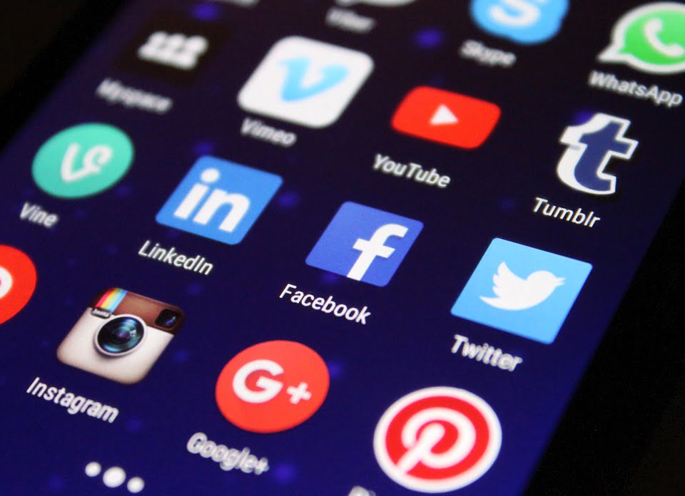 Facebook Monthly Users Hit 2 Billion Milestone